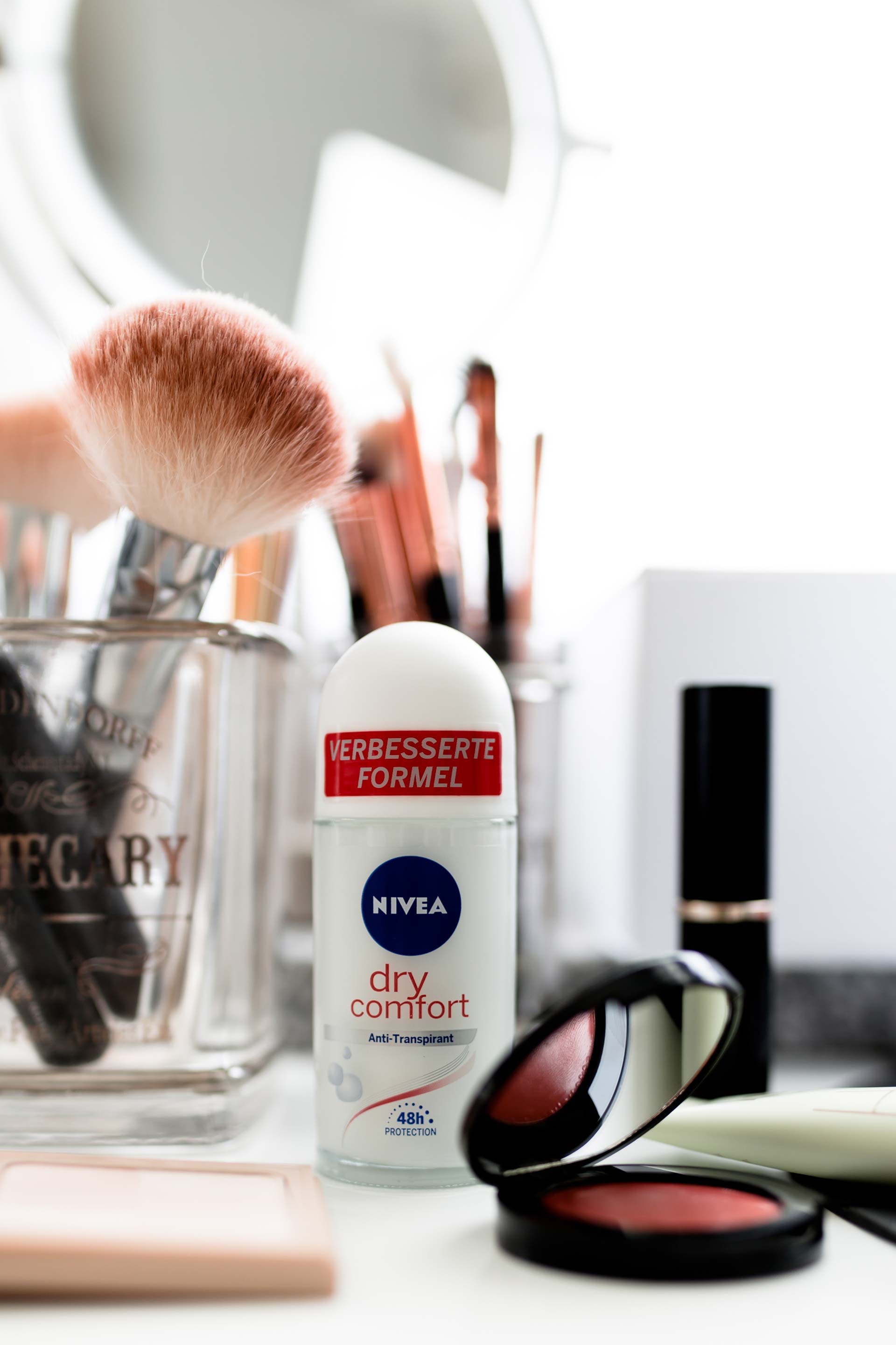 Anzeige, Nivea Dry Active und Comfort Deos im Real Life Test, #NiveaDryRealLifeChallenge, Erfahrungsbericht, #reallifetested, Nivea Dry Comfort, Nivea Dry Active, Deos im Test, Deo Spray, Deo Roll-On, 48 h Schutz für Job und Alltag, #beautyblogger, #beautytipps #summer #beauty www.whoismocca.me