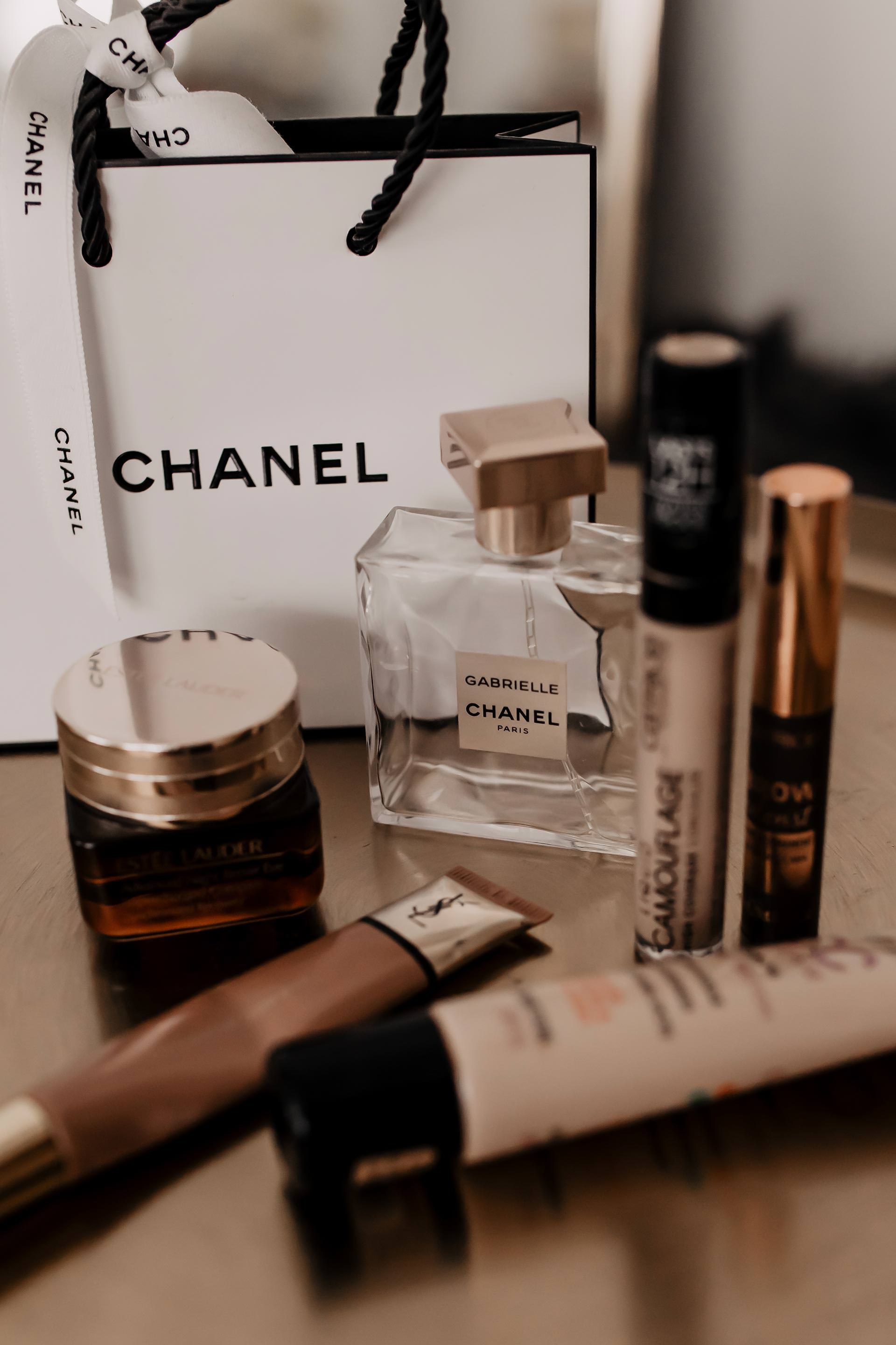 enthält unbeauftragte Werbung // Aufgebraucht und Nachgekauft, Beauty Produkte die man haben muss, beauty produkte die man braucht, beauty produkte für frauen, Liquid Camouflage Coverage Concealer, Chanel Gabrielle Eau de Parfum, bourjois cc cream, brow colorist catrice, augenbrauen mascara, touche éclat glow shot highlighter, belebende augengel creme, advanced night repair supercharged complex, Beauty Blogger, www.whoismocca.me #aufgebraucht #nachgekauft #beautyprodukte #beautyblogger #musthaves