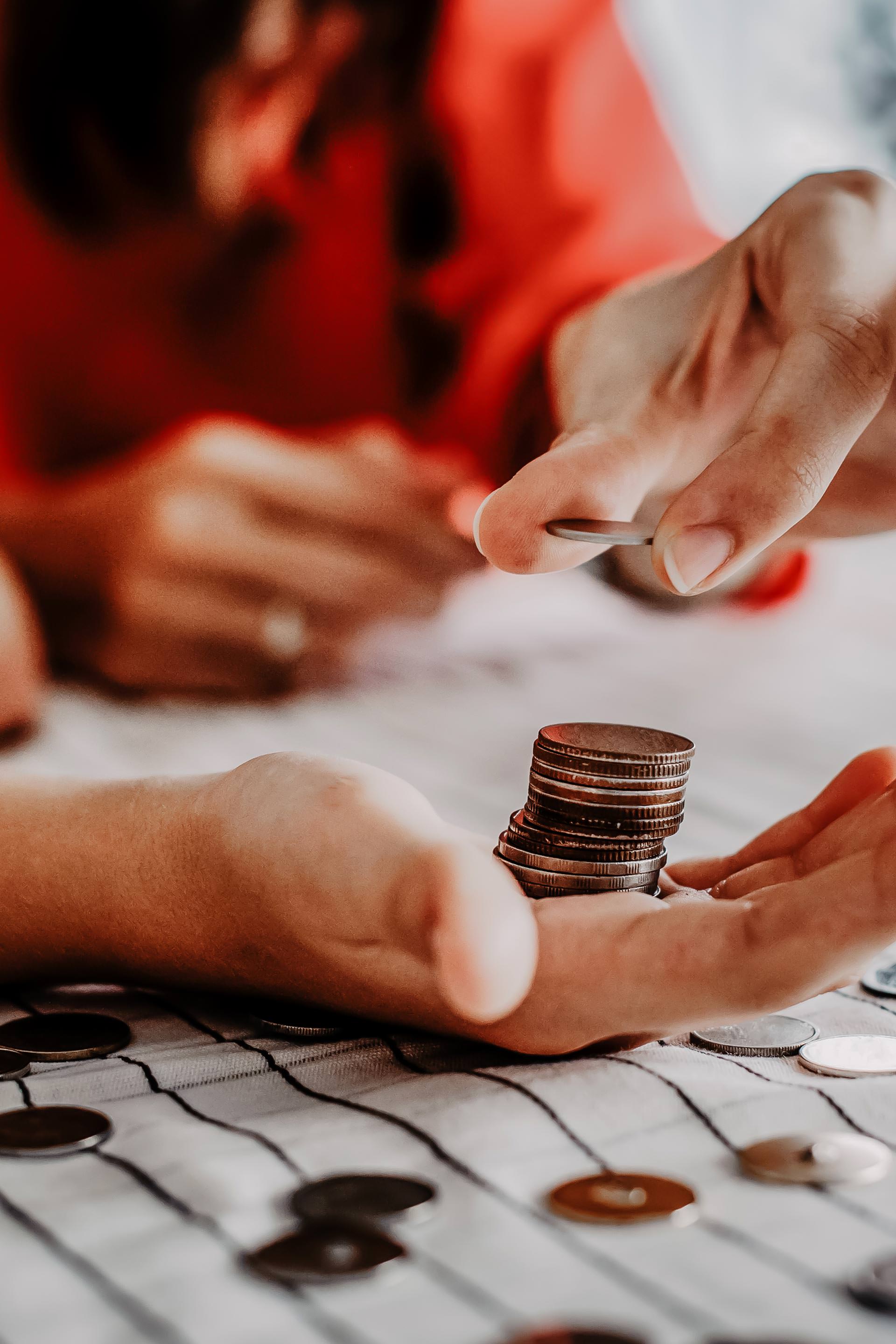 enthält unbeauftragte Werbung. geld sparen im alltag, sparsam im alltag, kosten im alltag sparen, kosten im alltag senken, welche kosten fallen im alltag an, Haushaltsrechnung vorlage, Haushaltsrechnung erstellen, wie kann ich im alltag sparen, wie kann ich geld sparen, Geld sparen tipps, geld sparen haushalt, Haushaltsplan erstellen, Karriere Blog, www.whoismocca.me #geld #sparsam #checkliste #haushaltsrechnung #anleitung #geldsparen