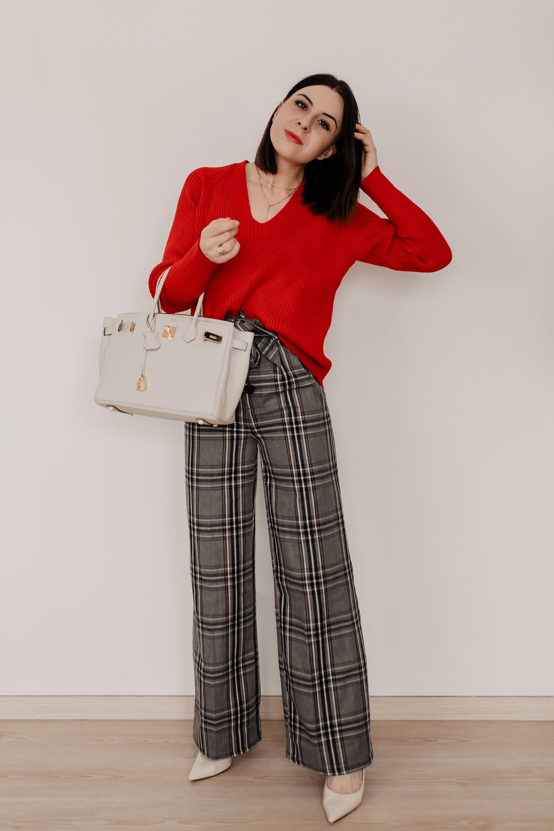 enthält unbeauftragte Werbung // karierte hose kombinieren, lookbook 2019, karo hose kombinieren, outfit mit karo hose, outfit mit karierter hose, Alltagsoutfit, outfit ideen für jeden tag, Büro Outfit, stylische outfits, Outfit inspirationen, outfits zusammenstellen leicht gemacht, outfits zusammenstellen, karierte stoffhose, www.whoismocca.me #lookbook #modetrends #styling #kariert #checked #modetrends2019 #outfits #alltagsoutfits