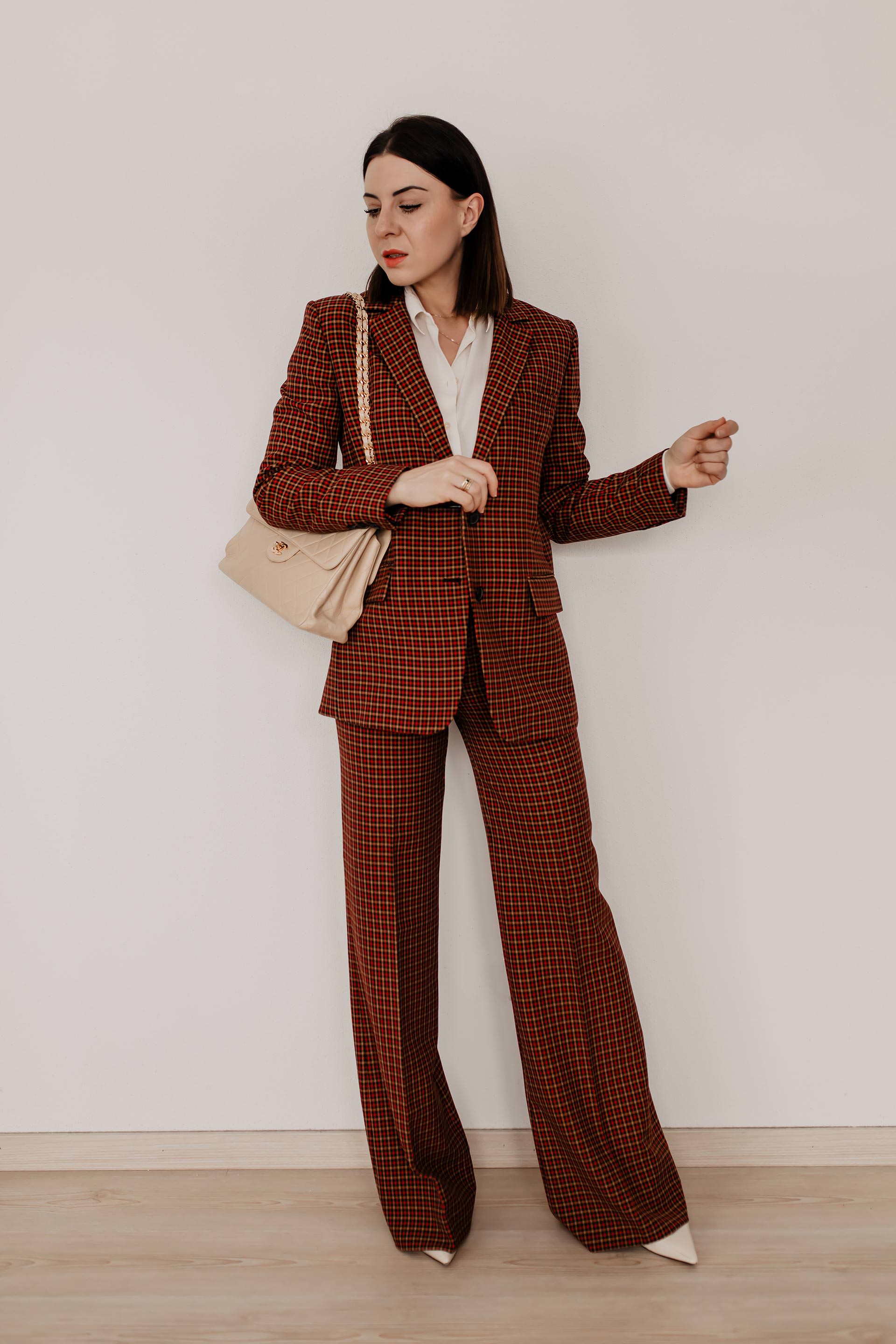 enthält unbeauftragte Werbung // karierte hose kombinieren, lookbook 2019, karo hose kombinieren, outfit mit karo hose, outfit mit karierter hose, Alltagsoutfit, outfit ideen für jeden tag, Büro Outfit, stylische outfits, Outfit inspirationen, outfits zusammenstellen leicht gemacht, outfits zusammenstellen, karierte stoffhose, www.whoismocca.me #lookbook #modetrends #styling #kariert #checked #modetrends2019 #outfits #alltagsoutfits