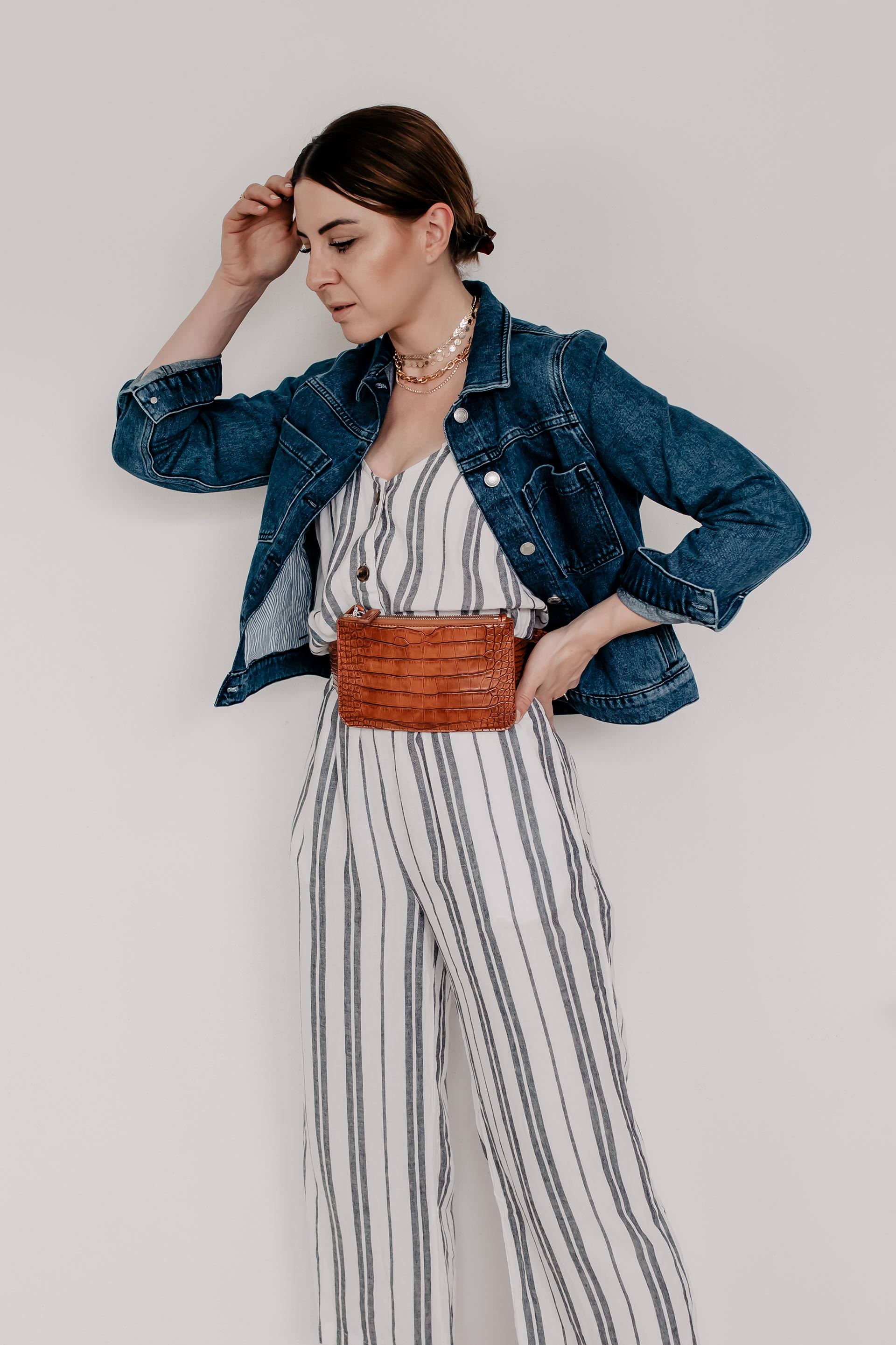 Was ist im Sommer 2019 modern? Auf meinem Modeblog findest du die schönsten Sommertrends 2019 und praktische Styling-Tipps. Welche Taschen sind im Trend? Welche Schuhe trage ich im Sommer? Welche Accessoires sind modern und wo kann ich schöne Sommer Mode online bestellen? Auf all diese Mode-Fragen liefere ich dir passende Antworten: www.whoismocca.me #sommertrends #modetrends #sommermode #sommeroutfits