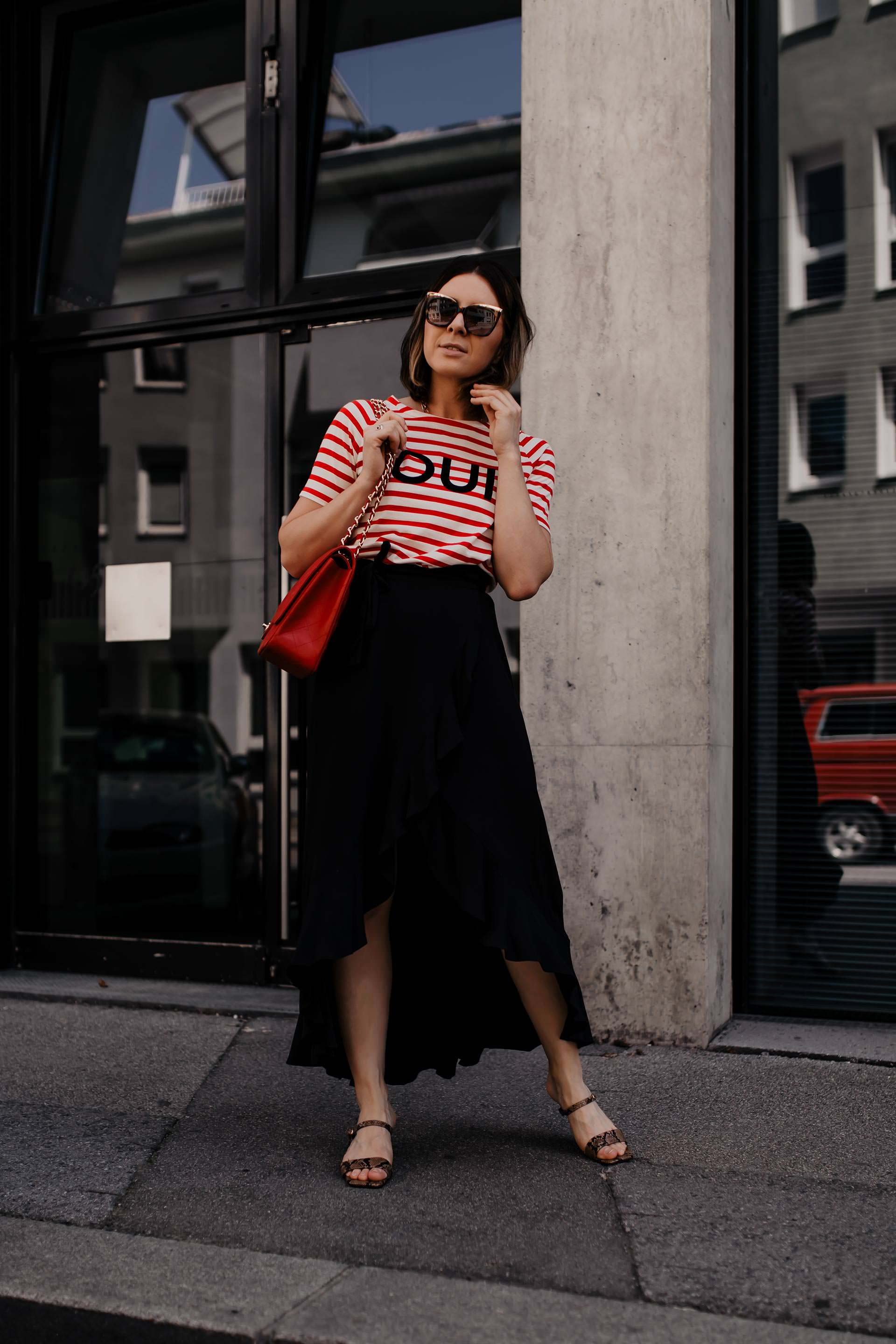 Im heutigen Blogbeitrag auf meinem Modeblog zeige ich dir, wo du schöne Wickelröcke für deine Sommer Outfits online kaufen kannst. Von einfarbig und minimalistisch bis verspielt mit Rüschen und elegant mit Volants ist alles mit dabei. Klick dich rein für Outfit-Inspirationen und Shopping-Tipps! www.whoismocca.me #wickelrock #sommeroutfit