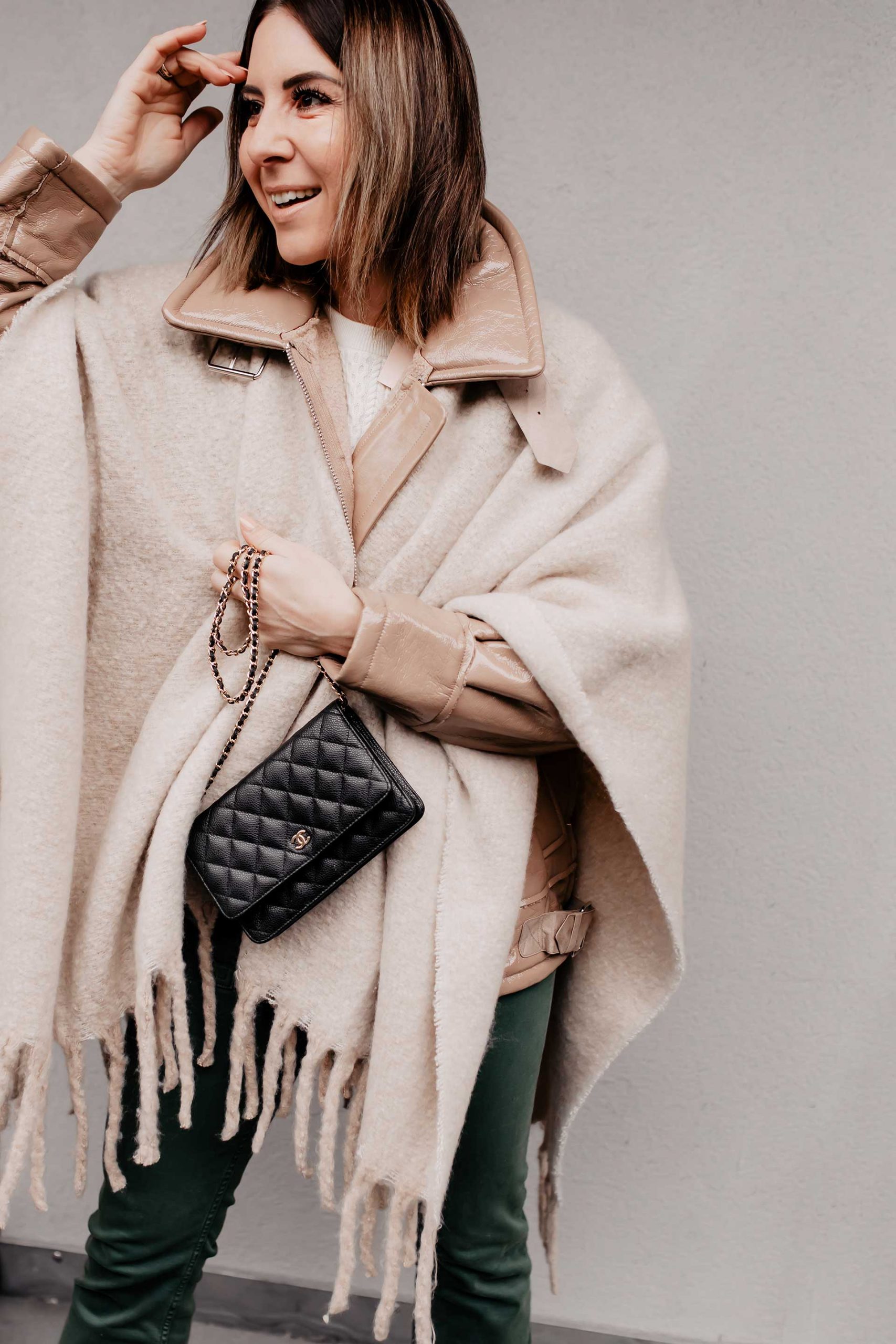 Du willst die schönsten Trends der Wintermode 2019/20 entdecken? Auf meinem Fashion Blog zeige ich dir die aktuellen Wintertrends mit passenden Outfits für kalte Tage. Ich beantworte dir die Was ist im Winter modern Frage und habe on top noch die passenden Shopping-Tipps für dich. www.whoismocca.me #wintertrends #wintermode #modetrends