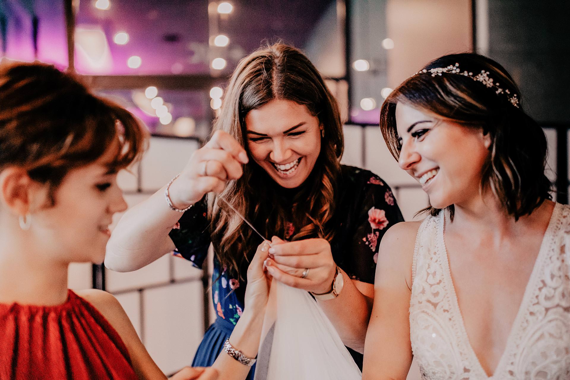 Heute geht es um einen äußerst wichtigen Teil unserer Hochzeit, ohne den wohl alles nicht so reibungslos funktioniert hätte. Die Rede ist von unserer Hochzeitsplanerin, deren wunderbare Arbeit ich dir heute vorstellen möchte. www.whoismocca.me #hochzeitsplanerin #traumhochzeit #hochzeitsblog