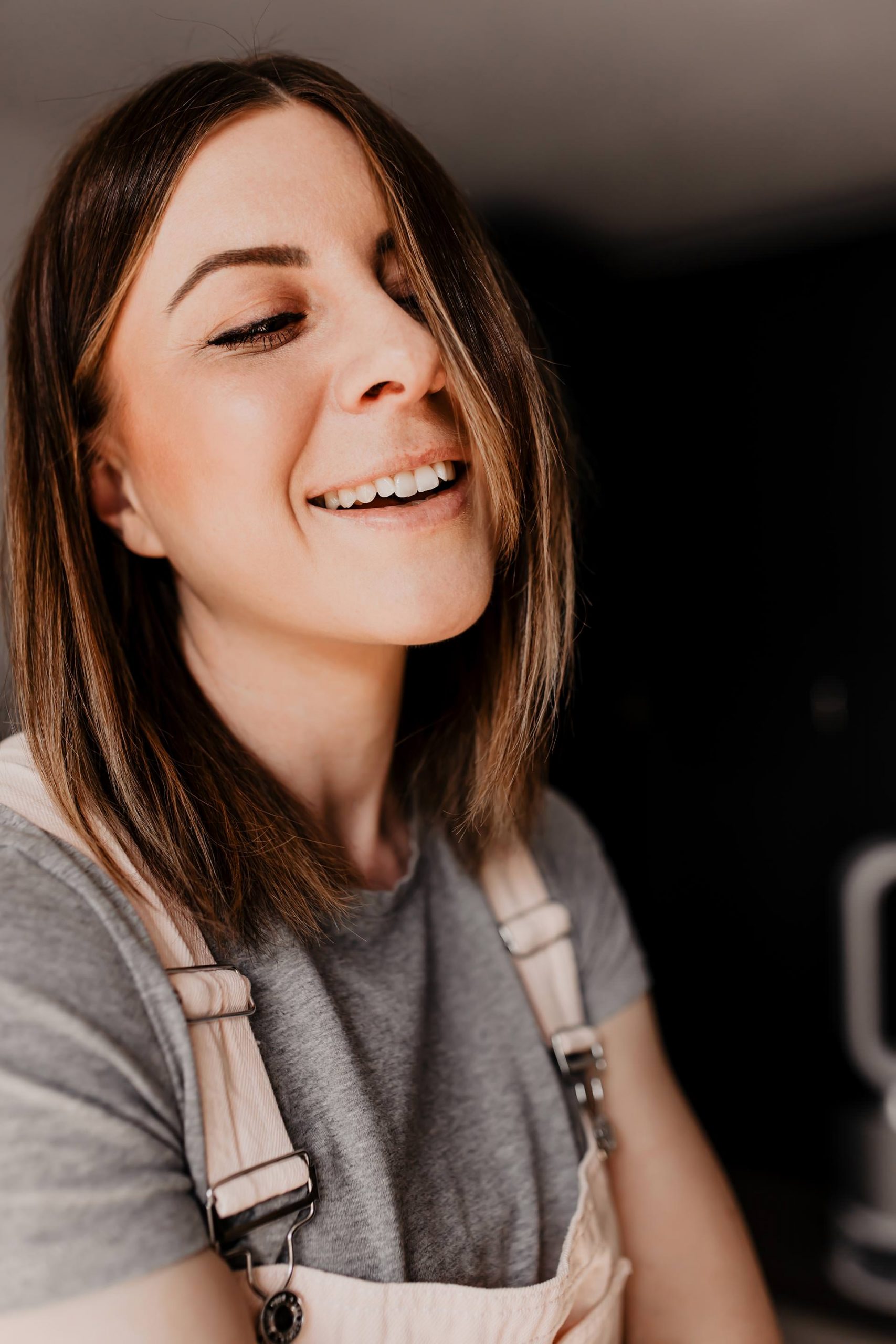 Produktplatzierung. Mit einfachen Beauty-Tipps und -Tricks lassen sich schöne Haare nahezu herbei zaubern! Heute zeige ich dir, wie du deine Haare richtig pflegen kannst und welche Tipps für schöne Haare mir geholfen haben. www.whoismocca.me #haarpflege #schönehaare #beautytipps