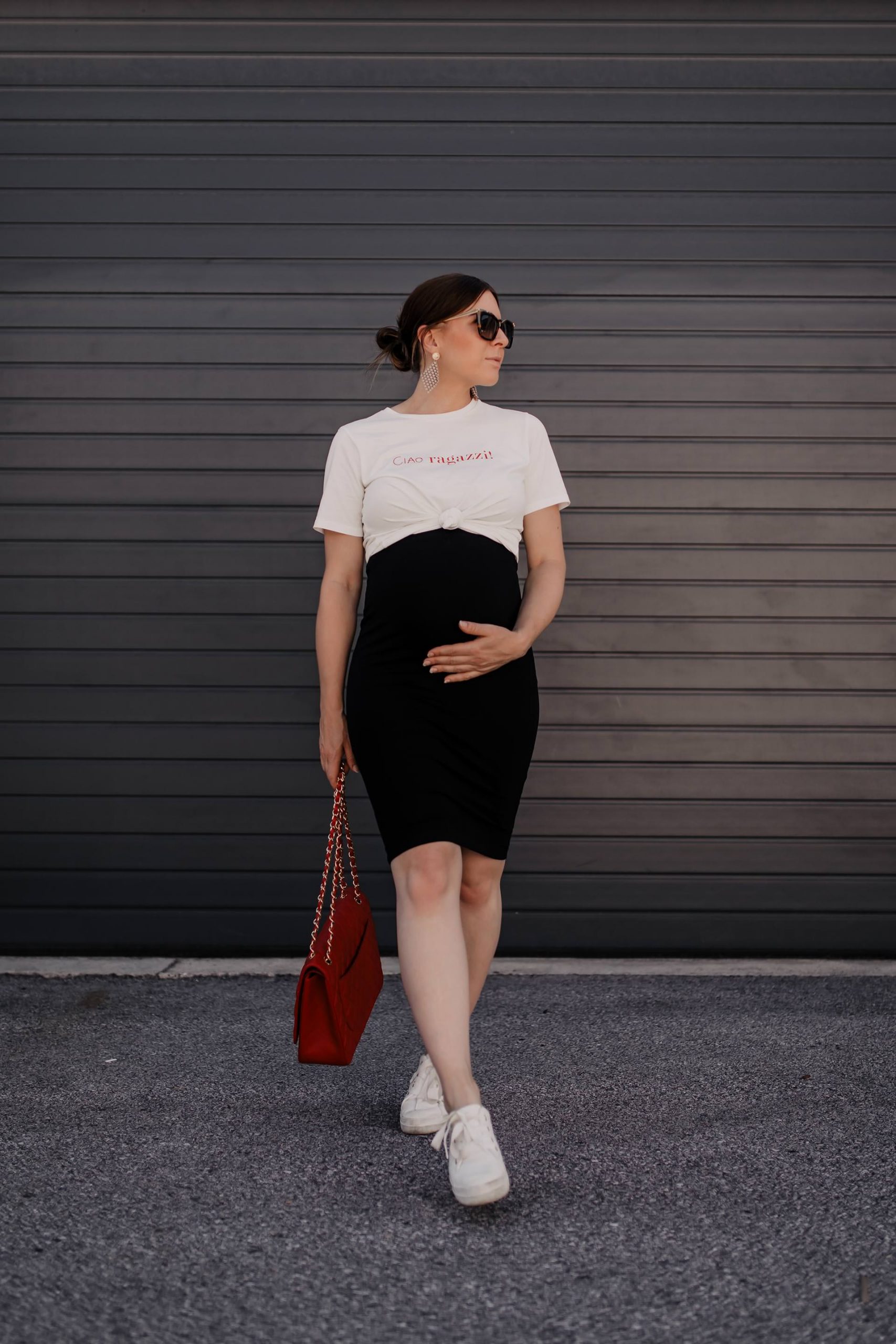 Ohne #Umstandsmode durch den Sommer zu kommen ist gar nicht so schwer! Ich zeige dir mein Lieblingsoutfit im 7. Monat und gebe dir praktische Styling-Tipps. www.whoismocca.me #Schwangerschaftsoutfit #stylethebump